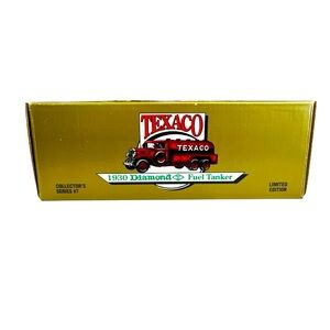 Texaco  1930 Diamond T Fuel
Tanker Truck Coin Bank NEW IN BOX